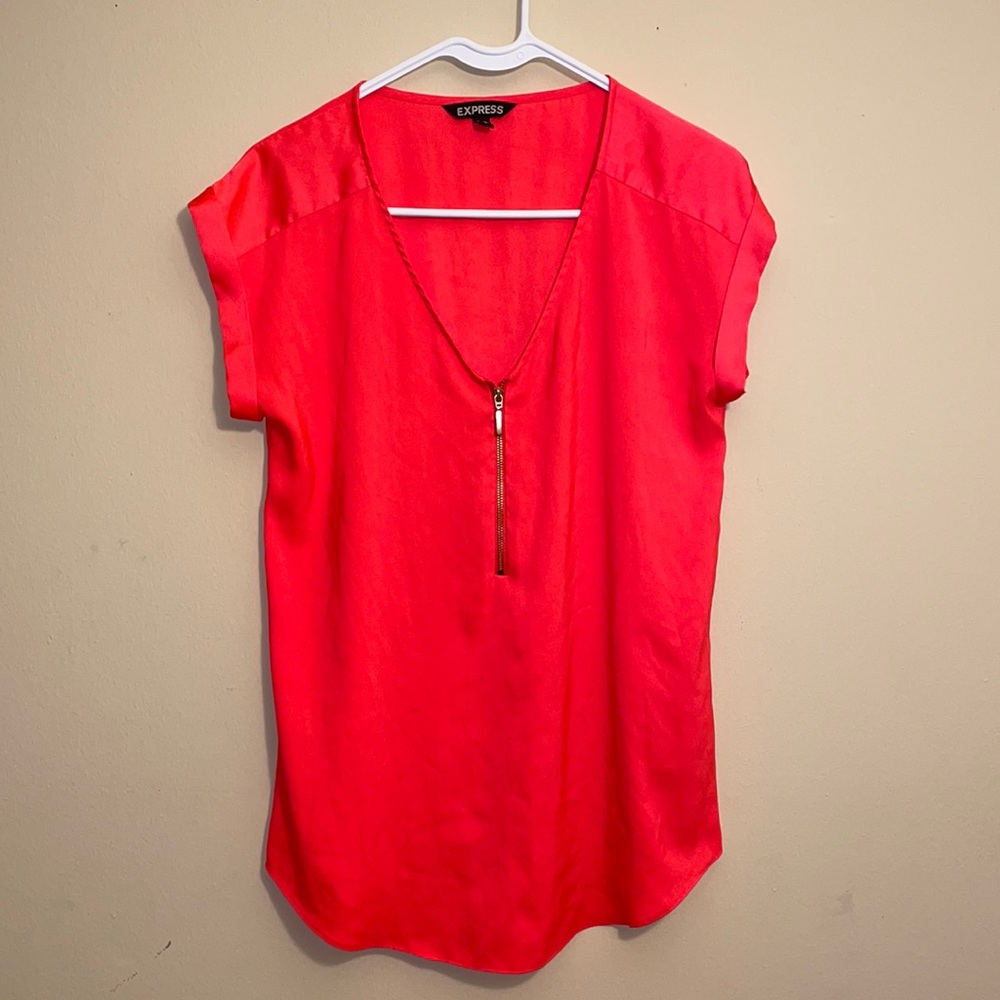 🥳Bold Short Sleeved Pink Blouse with Zipper-sz S